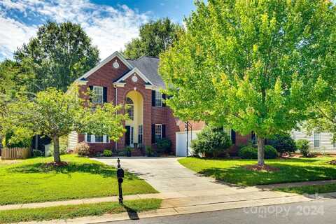 504 Deercross Lane, Waxhaw, NC 28173