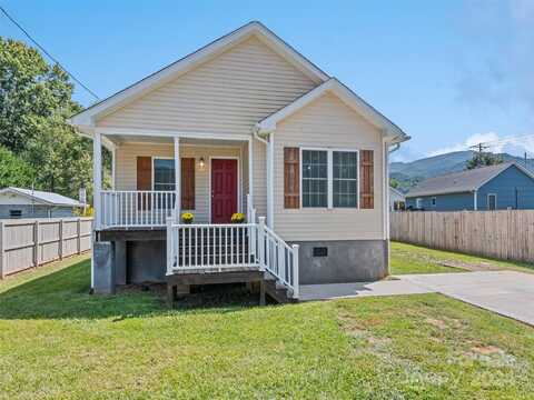 721 Camelot Drive, Waynesville, NC 28786