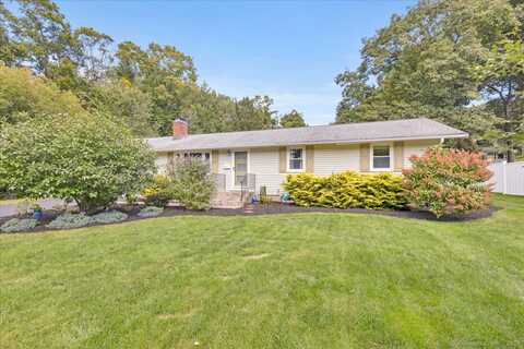 41 Mountain Road, Manchester, CT 06040