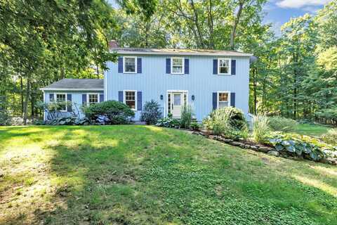 8 Mulberry Street, Ridgefield, CT 06877