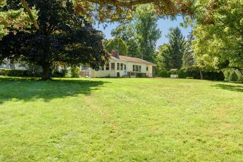 17 Hillcrest Drive, Hebron, CT 06231