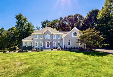 6 Owl Ridge Road, Woodbury, CT 06798