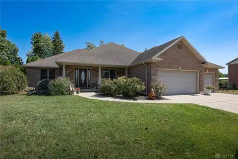 106 Eagle Ridge Drive, Franklin, OH 45005