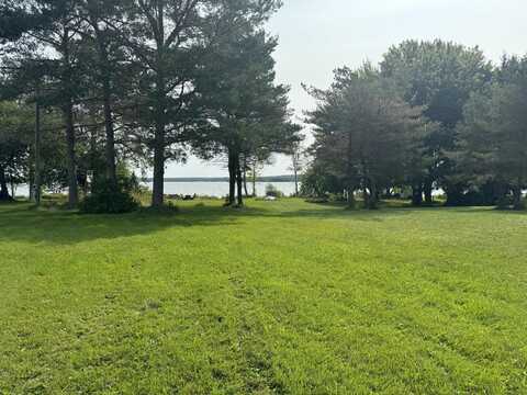 N9867 Fossitt LN, Germfask, MI 49836