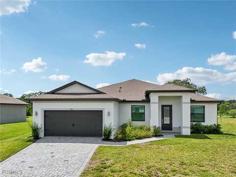 939 Admiral Bull Halsey Avenue, Labelle, FL 33935