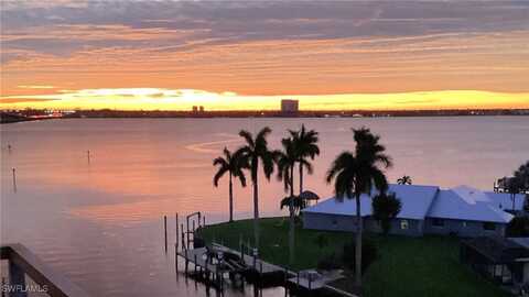 1766 Cape Coral Parkway E, Cape Coral, FL 33904