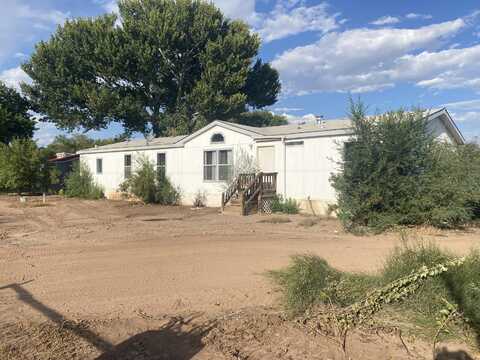 14 Carlitos Lane, Los Lunas, NM 87031