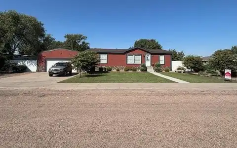 165 Shamrock Street, Garden City, KS 67846