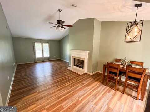 202 Montclair, Calhoun, GA 30701