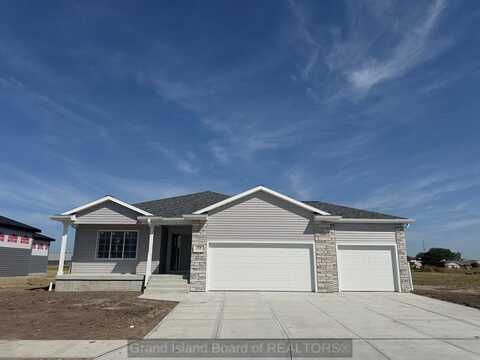 1419 Sagewood Ave, Grand Island, NE 68803