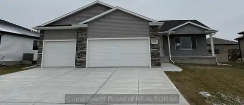 1424 Sagewood Ave, Grand Island, NE 68803