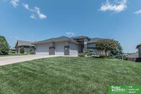 8030 Swallowtail Street, Papillion, NE 68046