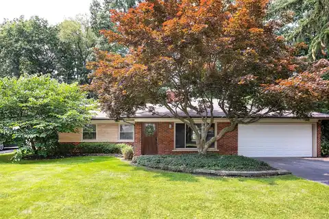 2012 Devonshire Road, Bloomfield Hills, MI 48302