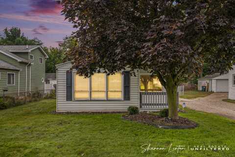 2239 Hughes Avenue, Norton Shores, MI 49441