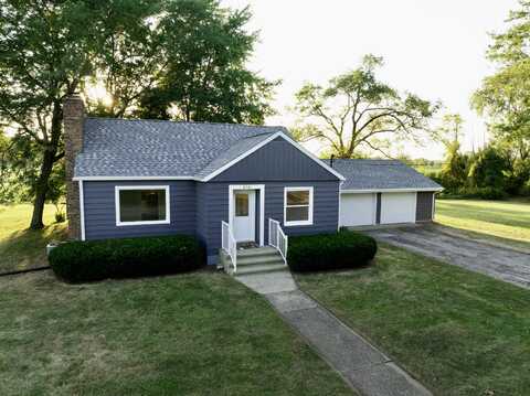 616 Sherwood Avenue, Three Oaks, MI 49128