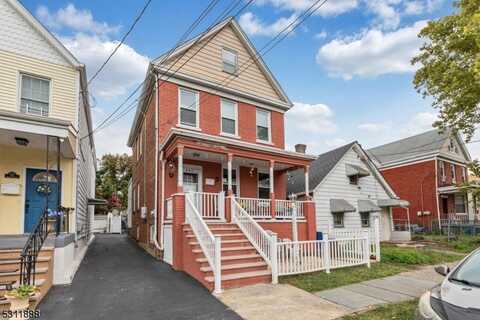 467 Penn St, Perth Amboy, NJ 08861