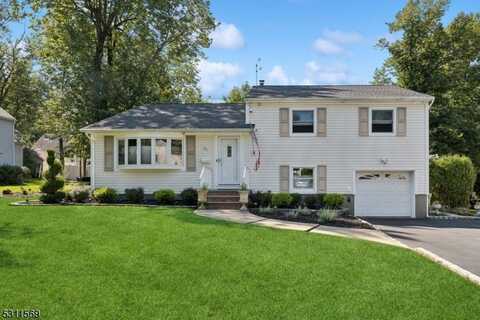 38 Laurel Pl, West Caldwell, NJ 07006