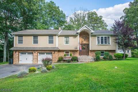 208 Buena Vista Dr, Ringwood, NJ 07456