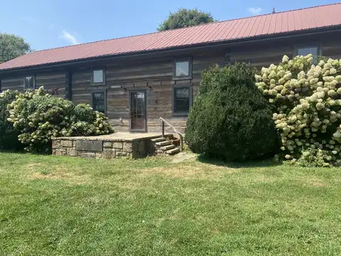 1816 Old Powell Rd, Lewisburg, WV 24901