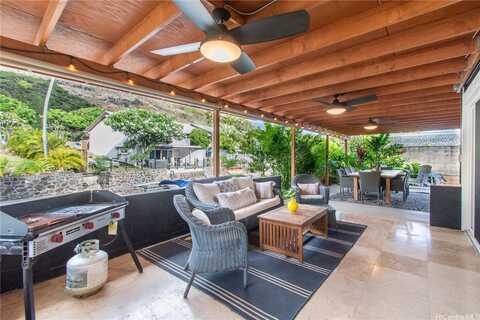 353 Awini Place, Honolulu, HI 96825