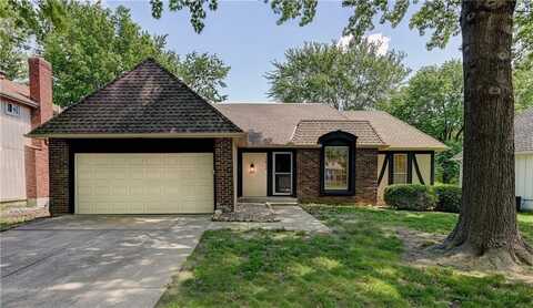 1412 E Salem Lane, Olathe, KS 66062