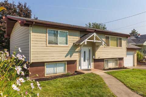 1236 Elm St, Clarkston, WA 99403