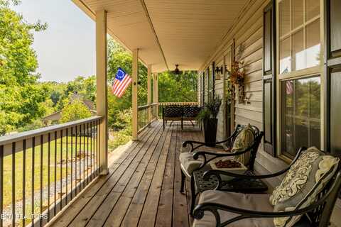 4494 Countryside W, Friendsville, TN 37737