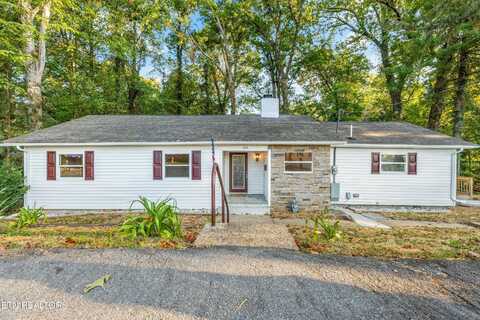 104 E Damascus Rd, Oak Ridge, TN 37830