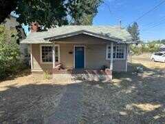 128 Hillside Avenue, Klamath Falls, OR 97601