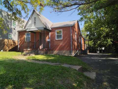 9587 Page Avenue, Overland, MO 63132