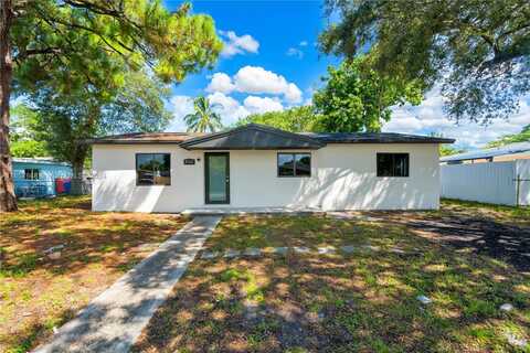 3765 NW 211th St, Miami Gardens, FL 33055