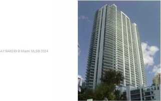 1331 Brickell Bay Dr, Miami, FL 33131