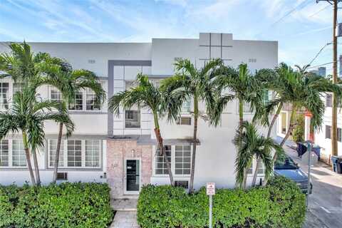 620 12th St, Miami Beach, FL 33139