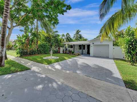 2446 Fillmore St, Hollywood, FL 33020