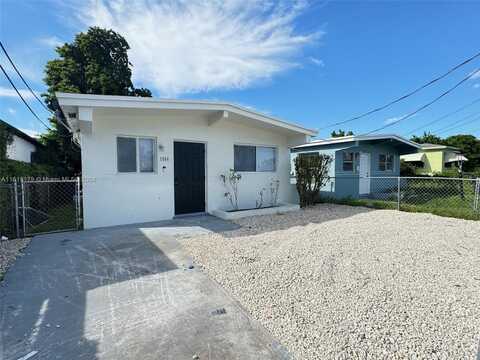 1564 NW 71st St, Miami, FL 33147