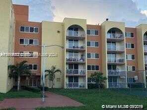 6940 Miami Gardens Dr, Hialeah, FL 33015