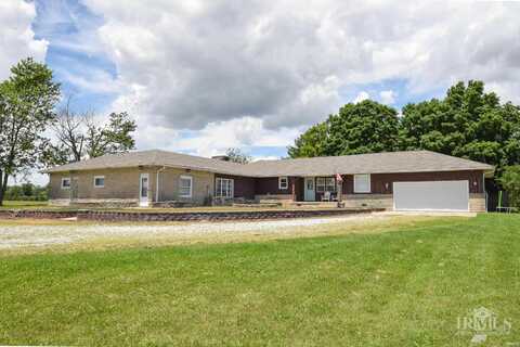 10082 E SR 28/67, Albany, IN 47320