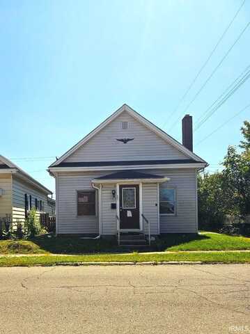 221 W Franklin Street, Hartford City, IN 47348