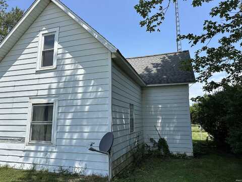 0925 W SR 18 Road, Hartford City, IN 47348