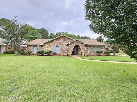 3540 Longstreet Drive, Pearl, MS 39208