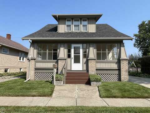 1641 Whipple, Port Huron, MI 48060