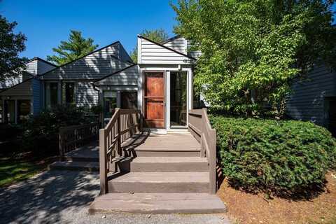 112 Waterside Clearing, Acton, MA 01718