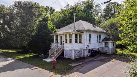 39 Elswick St, Dartmouth, MA 02747