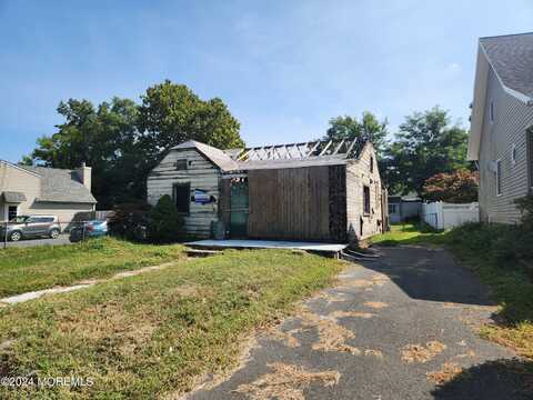 484 S Laurel Avenue, Hazlet, NJ 07734