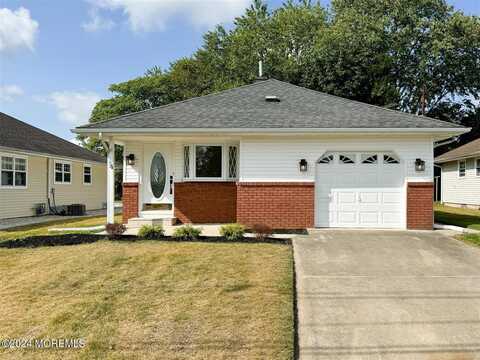 14 Mount Ararat Lane, Toms River, NJ 08753