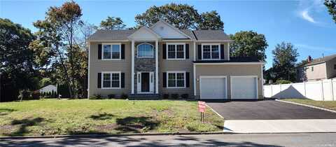 35 April Street, Dix Hills, NY 11746