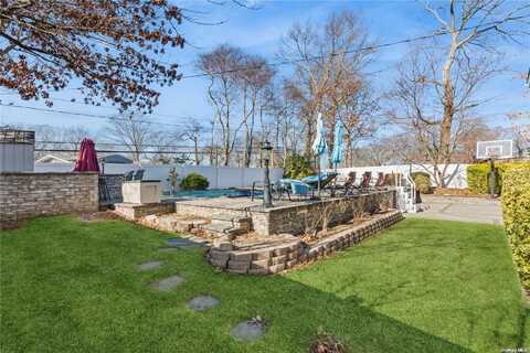 72 Shinbone Lane, Commack, NY 11725