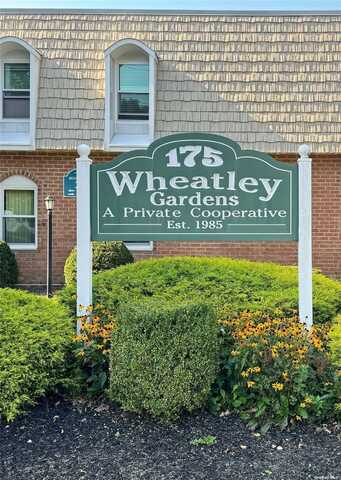 175 Main Avenue, Wheatley Heights, NY 11798