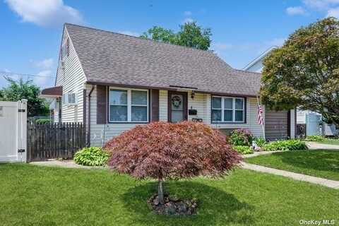 8 Adams Street, Hicksville, NY 11801