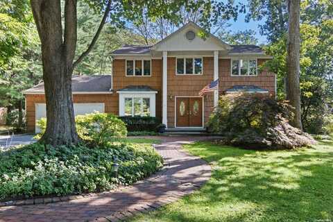 7 Northwood Court, Dix Hills, NY 11746